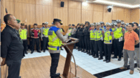 Kapolres Purbalingga AKBP Achmad Akbar saat memimpin apel malam patroli gabungan di Aula Mapolres Purbalingga, Sabtu 10 Mei 2025 malam.