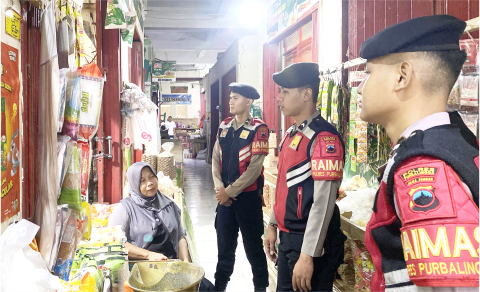 Satuan Samapta Polres Purbalingga terus berupaya menciptakan lingkungan yang aman dan kondusif bebas dari premanisme, di wilayah Kecamatan Bobotsari, Kabupaten Purbalingga. Satuan Samapta Polres Purbalingga terus berupaya menciptakan lingkungan yang aman dan kondusif bebas dari premanisme, di wilayah Kecamatan Bobotsari, Kabupaten Purbalingga.