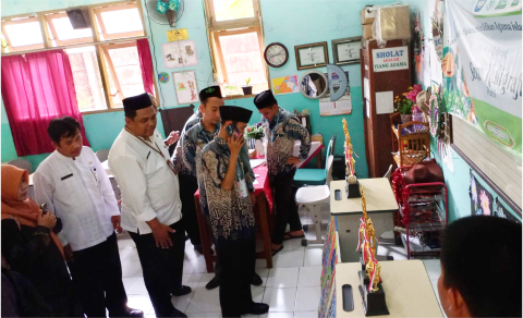 elaksanaan dua mata lomba Seni Rebana Putri dan Seni Kaligrafi Putri dalam Lomba Mata Pelajaran Pendidikan Agama Islam dan Seni Islami (MAPSI) tingkat Kecamatan Purbalingga banjir protes dari pendamping peserta.