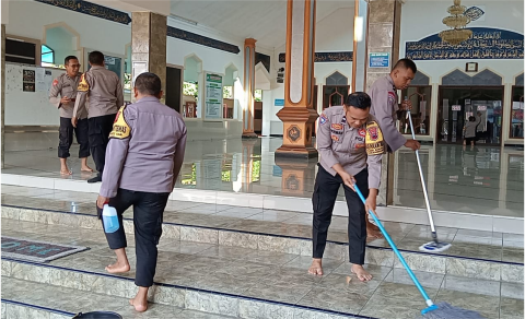 Seluruh Polsek jajaran Polres Purbalingga menyelenggarakan Bakti Religi dalam rangka Hari Bhayangkara ke-79 tahun 2025.