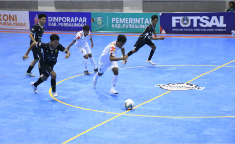 Kejuaraan Provinsi (Kejurprov) Futsal Jawa Tengah 2025 di GOR Sasana Krida Perwira Purbalingga, Selasa 1 Juli 2025. Kejuaraan Provinsi (Kejurprov) Futsal Jawa Tengah 2025 di GOR Sasana Krida Perwira Purbalingga, Selasa 1 Juli 2025.