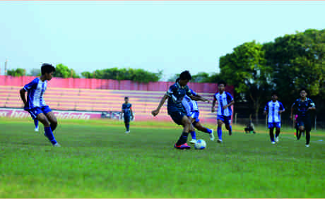 Perwira Timur FC U-17 berhasil tahan imbang Mahesa Jenar Muda Semarang 1-1 dalam laga perdana Turnamen Piala Soeratin U-17 Tahun 2025, di Stadion Muhammad Sarengat, Batang, Senin 21 Juli 2025 sore. Perwira Timur FC U-17 berhasil tahan imbang Mahesa Jenar Muda Semarang 1-1 dalam laga perdana Turnamen Piala Soeratin U-17 Tahun 2025, di Stadion Muhammad Sarengat, Batang, Senin 21 Juli 2025 sore.