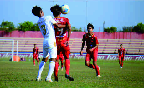 Perwira Timur U-17 berhasil libas Persekat Tegal dengan skor meyakinkan 2-0 dalam laga kedua Turnamen Piala Suratin U-17 tahun 2025, Selasa 22 Juli 2025 sore. Perwira Timur U-17 berhasil libas Persekat Tegal dengan skor meyakinkan 2-0 dalam laga kedua Turnamen Piala Suratin U-17 tahun 2025, Selasa 22 Juli 2025 sore.