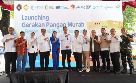 PT Pos Indonesia (Persero) atau PosIND https://www.posindonesia.co.id/id mengerahkan seluruh infrastruktur logistik modern dan jaringan layanan digital untuk memastikan beras Stabilisasi Pasokan dan Harga Pangan (SPHP) tersalurkan secara cepat, tepat, dan merata hingga pelosok negeri. PT Pos Indonesia (Persero) atau PosIND https://www.posindonesia.co.id/id mengerahkan seluruh infrastruktur logistik modern dan jaringan layanan digital untuk memastikan beras Stabilisasi Pasokan dan Harga Pangan (SPHP) tersalurkan secara cepat, tepat, dan merata hingga pelosok negeri.