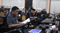 Rapat Paripurna DPRD penyerahan Rancangan Peraturan Daerah (Raperda) tentang Pertanggungjawaban Pelaksanaan Anggaran Pendapatan dan Belanja Daerah (APBD) Kabupaten Purbalingga Tahun Anggaran 2024 kepada pimpinan DPRD Rapat Paripurna DPRD penyerahan Rancangan Peraturan Daerah (Raperda) tentang Pertanggungjawaban Pelaksanaan Anggaran Pendapatan dan Belanja Daerah (APBD) Kabupaten Purbalingga Tahun Anggaran 2024 kepada pimpinan DPRD