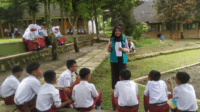 MPLS yang berlangsung selama lima hari mulai dari 14 Juli 2025 hingga 18 Juli 2025 ini, bekerja sama dengan Desamind organisasi yang fokus pada pengembangan karakter dan pendidikan positif untuk menciptakan lingkungan sekolah yang aman dan nyaman bagi murid baru. MPLS yang berlangsung selama lima hari mulai dari 14 Juli 2025 hingga 18 Juli 2025 ini, bekerja sama dengan Desamind organisasi yang fokus pada pengembangan karakter dan pendidikan positif untuk menciptakan lingkungan sekolah yang aman dan nyaman bagi murid baru.