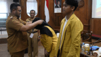 Plt Bupati Purbalingga, Dimas Prasetyahani saat menerima 662 mahasiswa Universitas Jenderal Soedirman (Unsoed) Purwokerto yang akan melaksanakan Kuliah Kerja Nyata (KKN)i Plt Bupati Purbalingga, Dimas Prasetyahani saat menerima 662 mahasiswa Universitas Jenderal Soedirman (Unsoed) Purwokerto yang akan melaksanakan Kuliah Kerja Nyata (KKN)i