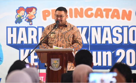 Wakil Bupati Purbalingga, Dimas Prasetyahani prihatin terjadinya kasus perundungan (bullying) yang terjadi di lingkungan sekolah wilayah Purbalingga baru-baru ini. Wakil Bupati Purbalingga, Dimas Prasetyahani prihatin terjadinya kasus perundungan (bullying) yang terjadi di lingkungan sekolah wilayah Purbalingga baru-baru ini.