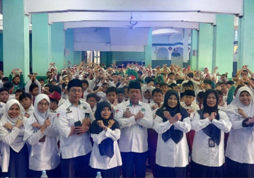 Kantor Urusan Agama Kecamatan Purbalingga melaksanakan Gerakan Madrasah Berantas Bullying (Gema Braling) di Aula Madrasah Ibtidaiyah Istiqomah Sambas Purbalingga, Senin 11 Agustus 2025.