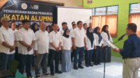 Kepala SMP Negeri 2 Purbalingga, Soderi mengukuhkan Badan Pengurus Ikatan Alumni untuk periode tahun 2025-2027, di ruang serbaguna sekolahan itu, Minggu 24 Agustus 2025. Kepala SMP Negeri 2 Purbalingga, Soderi mengukuhkan Badan Pengurus Ikatan Alumni untuk periode tahun 2025-2027, di ruang serbaguna sekolahan itu, Minggu 24 Agustus 2025.