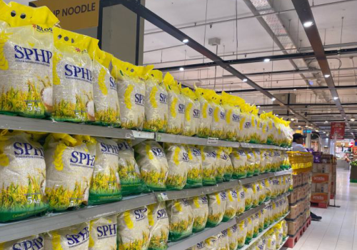 Perum Bulog Tugaskan Aprindo Distribusikan Beras SPHP, Masyarakat Hanya Boleh Beli Maksimal Dua Kemasan