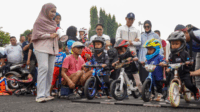 Komunitas Push Bike Purbalingga turut meramaikan Car Free Day (CFD) di Kabupaten Purbalingga yang terselenggara dalam kawasan Alun-Alun Purbalingga Minggu 3 Agustus 2025 pagi. Sumber Foto: purbalinggakab.go.id Komunitas Push Bike Purbalingga turut meramaikan Car Free Day (CFD) di Kabupaten Purbalingga yang terselenggara dalam kawasan Alun-Alun Purbalingga Minggu 3 Agustus 2025 pagi. Sumber Foto: purbalinggakab.go.id