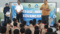 Ratusan murid SMP Negeri 3 Kutasari menerima sosialisasi literasi dan inklusi keuangan dari PT BPR BKK Purbalingga, Jumat 8 Agustus 2025. Ratusan murid SMP Negeri 3 Kutasari menerima sosialisasi literasi dan inklusi keuangan dari PT BPR BKK Purbalingga, Jumat 8 Agustus 2025.