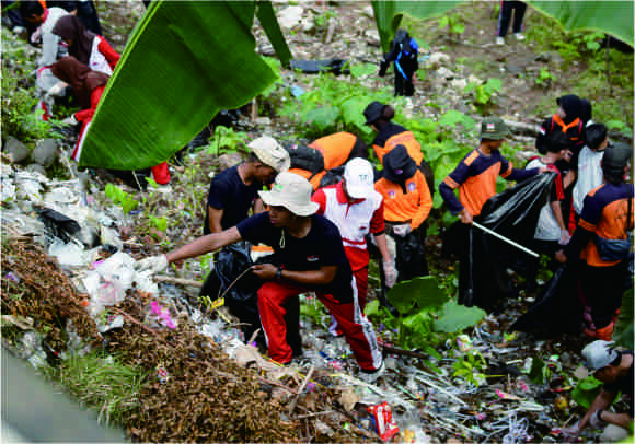 Aksi Bersih Desa Bersih Kota-Cleanup Bareng, menjadi acara puncak peringatan World Cleanup Day 2025 di Kabupaten Purbalingga Minggu 21 September 2025.