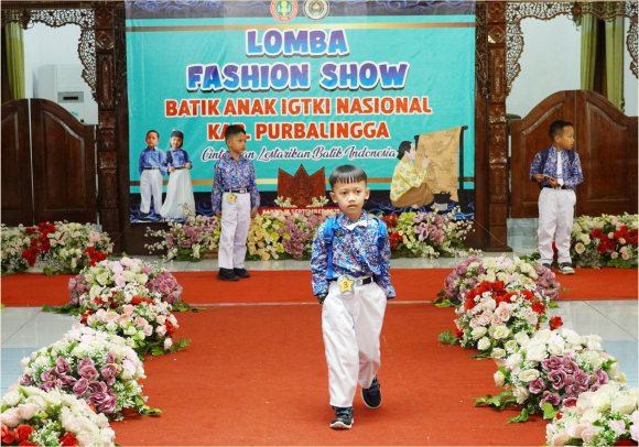 IGTKI (Ikatan Guru Taman Kanak-kanak Indonesia) Kabupaten Purbalingga menyelenggarakan Fashion Show Batik Anak IGTKI-PGRI Nasional Tingkat Kabupaten Purbalingga, di Pendopo Cahyana pada Sabtu 13 September 2025. IGTKI (Ikatan Guru Taman Kanak-kanak Indonesia) Kabupaten Purbalingga menyelenggarakan Fashion Show Batik Anak IGTKI-PGRI Nasional Tingkat Kabupaten Purbalingga, di Pendopo Cahyana pada Sabtu 13 September 2025.