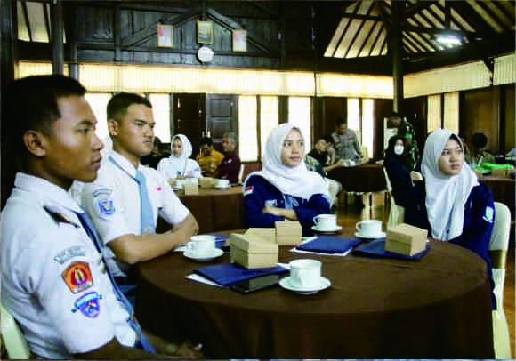 Direktorat Bina Ideologi, Karakter dan Wawasan Kebangsaan, Ditjen Polpum Kemendagri menyelenggarakan Forum Peningkatan Kesadaran Hak dan Kewajiban Warga Negara dalam Menjaga Keutuhan NKRI di ruang Andrawina, Hotel Owabong, Selasa 23 September 2025.