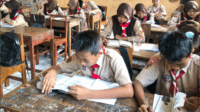 Program literasi dan numerasi melalui program unggulan bertajuk Satelit Nusa (Sabtu Literasi dan Numerasi Spentuka) di SMP Negeri 2 Kalimanah Program literasi dan numerasi melalui program unggulan bertajuk Satelit Nusa (Sabtu Literasi dan Numerasi Spentuka) di SMP Negeri 2 Kalimanah