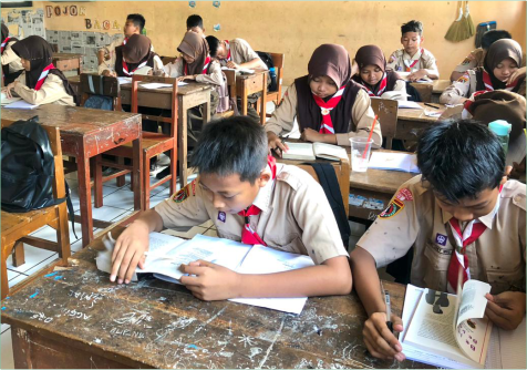 Program literasi dan numerasi melalui program unggulan bertajuk Satelit Nusa (Sabtu Literasi dan Numerasi Spentuka) di SMP Negeri 2 Kalimanah Program literasi dan numerasi melalui program unggulan bertajuk Satelit Nusa (Sabtu Literasi dan Numerasi Spentuka) di SMP Negeri 2 Kalimanah