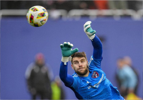 Maarten Paes akan turun menjadi penjaga gawang Timnas Indonesia vs Irak saat laga Kualifikasi Piala Dunia 2026 zona Asia, Sabtu 12 Oktober 2025 di King Abdullah Sports City Stadium, Jeddah, Arab Saudi.