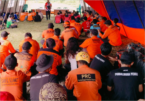 Anggota Pramuka Peduli (Pramuli) Gerakan Pramuka Kwartir Cabang (Kwarcab) Kabupaten Purbalingga mengikuti Latihan Gabungan Pertolongan Korban di Air di Danau Lembah Silangit, Desa Patemon, Kecamatan Bojongsari, Sabtu 25 Oktober 2025. Anggota Pramuka Peduli (Pramuli) Gerakan Pramuka Kwartir Cabang (Kwarcab) Kabupaten Purbalingga mengikuti Latihan Gabungan Pertolongan Korban di Air di Danau Lembah Silangit, Desa Patemon, Kecamatan Bojongsari, Sabtu 25 Oktober 2025.
