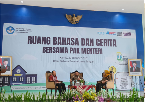 acara bertajuk Ruang Bahasa dan Cerita Bersama Menteri, di Gedung Balairung, Jalan Diponegoro 250, Ungaran Barat, Kabupaten Semarang, Kamis 30 Oktober 2025