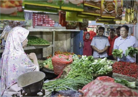 Anggota DPR RI dari Fraksi PDI Perjuangan, Utut Adianto melakukan kunjungan kerja ke Kabupaten Purbalingga untuk menyerap aspirasi dan mendengar langsung keluhan para pedagang Pasar Segamas Purbalingga, Minggu 12 Oktober 2025.