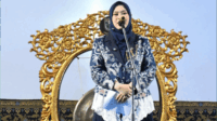 Ketua Dewan Kerajinan Nasional Daerah (Dekranasda) Purbalingga, Syahzani Fahmi M. Hanif, menyampaikan komitmennya untuk terus mendukung perkembangan dan pelestarian batik lokal. Ketua Dewan Kerajinan Nasional Daerah (Dekranasda) Purbalingga, Syahzani Fahmi M. Hanif, menyampaikan komitmennya untuk terus mendukung perkembangan dan pelestarian batik lokal.