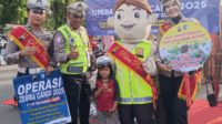 Polres Purbalingga gunakan Wayang dan Badut Lantas dalam menyampaikan pesan tertib lalu lintas dalam rangka rangka Operasi Zebra Candi 2025.