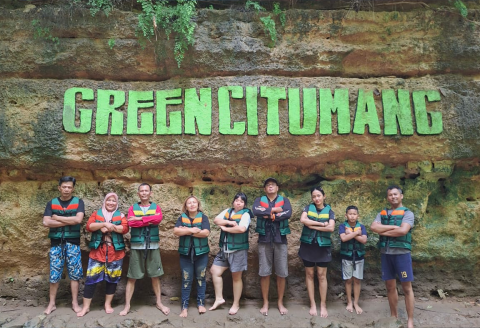 Body rafting Citumang berada di Desa Bojong, Kecamatan Parigi, sekitar 15 hingga 20 kilometer dari pusat pantai Pangandaran.