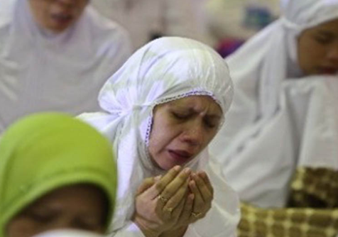 Doa Mohon Keselamatan, Rezeki, dan Nikmat Keluarga