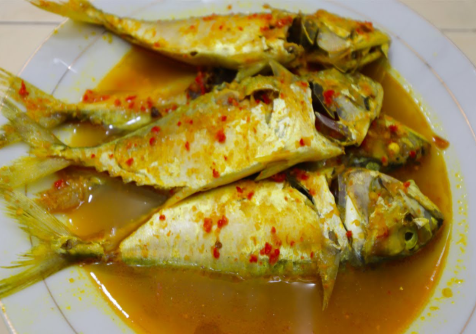 Ikan Kembung Bumbu Kuning Pedas Ikan Kembung Bumbu Kuning Pedas