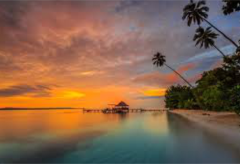 Pantai Batu Karas ini cocok bagi peselancar pemula karena ombaknya landai dan teratur. 