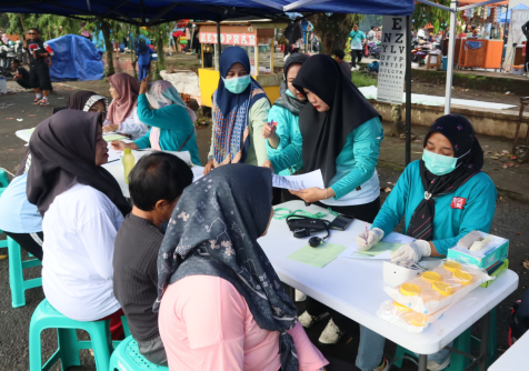 Dinas Kesehatan mengadakan skrining kesehatan dan kampanye TOSS TBC (Temukan Obati Sampai Sembuh) di GOR Goentoer Darjono, Purbalingga, Minggu 9 November 2025.