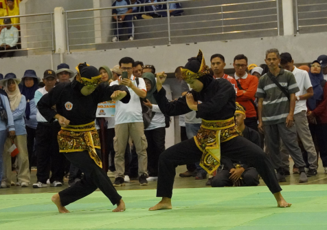 Kejuaraan Tarkam 2025 berlangsung selama tiga hari, mulai 7 hingga 9 November 2025. Pembukaan bertempat di GOR Indoor Sasana Krida Perwira, Jumat 7 November 2025.