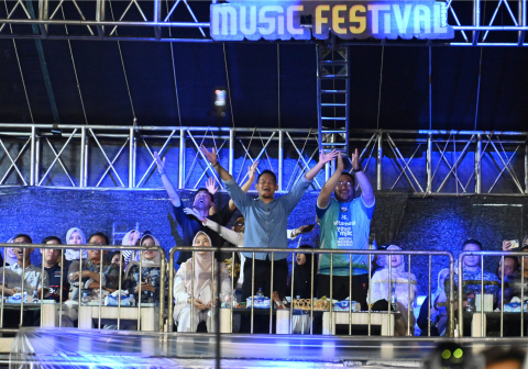 Perayaan Hari Ulang Tahun (HUT) ke-195 Kabupaten Purbalingga sarat aksi sosial melalui gelaran Purbalingga Music Festival di Alun-alun Purbalingga, Sabtu 27 Desember 2025.