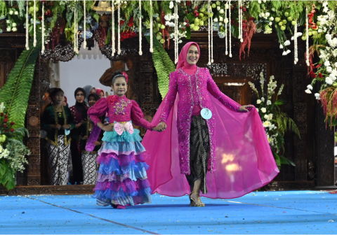 Sebanyak 79 kelompok memadati Pendapa Dipokusumo untuk memeriahkan Purbalingga Berkebaya 2025, di Pendapa Dipokusumo, Kamis 18 Desember 2025. Sebanyak 79 kelompok memadati Pendapa Dipokusumo untuk memeriahkan Purbalingga Berkebaya 2025, di Pendapa Dipokusumo, Kamis 18 Desember 2025.