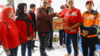 DPC PDI Perjuangan Kabupaten Purbalingga menunjukkan aksi nyata kemanusiaan dengan menyambangi langsung lokasi bencana banjir bandang dan angin kencang, Minggu 25 Januari 2026pagi.
