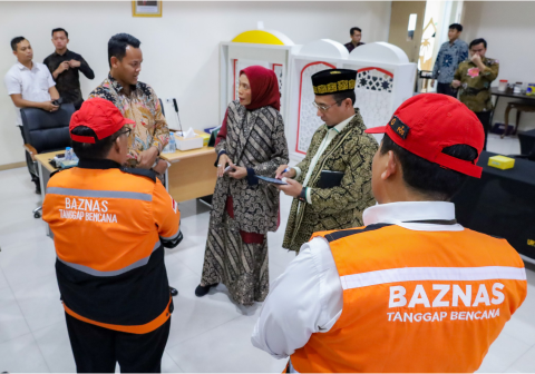 Bupati Purbalingga, Fahmi Muhammad Hanif, menyerahkan dana tersebut secara langsung kepada Ketua BAZNAS RI, Noor Achmad, di Kantor BAZNAS RI pada Kamis 15 Januari 2026.