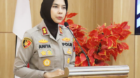Ajun Komisaris Besar Polisi (AKBP) Anita Indah Setyaningrum mencetak sejarah sebagai polisi wanita (Polwan) pertama yang mengemban amanat sebagai Kapolres Purbalingga sejak institusi ini berdiri.