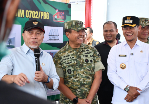 Menteri Koordinator Bidang Pangan, Zulkifli Hasan, memantau langsung kesiapan Koperasi Desa Merah Putih (KDMP) di Desa Kalimanah Wetan, Jumat 23 Januari 2026