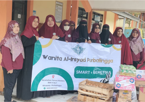Wanita Al-Irsyad Purbalingga menjadi salah satu kelompok yang bergerak cepat menyalurkan bantuan kepada para pelajar SMP Negeri 2 Karangreja yang terdampak bencana alam, Kamis 29 Januari 2026 Wanita Al-Irsyad Purbalingga menjadi salah satu kelompok yang bergerak cepat menyalurkan bantuan kepada para pelajar SMP Negeri 2 Karangreja yang terdampak bencana alam, Kamis 29 Januari 2026