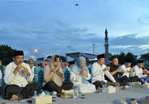 Banjarnegara Cetak Rekor Dunia MURI Minum 45.500 Gelas Dawet Ayu