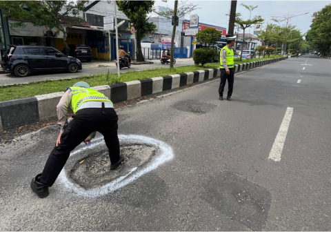 Pemerintah Provinsi Jawa Tengah mengambil langkah cepat untuk memantapkan kesiapan infrastruktur menjelang arus mudik dan balik Lebaran 2026.