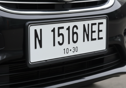 Pemprov Jawa Timur mengambil langkah tegas untuk melindungi daya beli masyarakat di tengah transisi regulasi keuangan nasional.