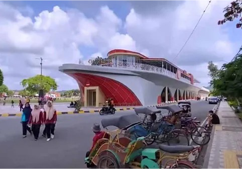 Ngabuburit di Alun-alun Kebumen