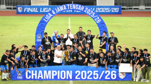 Persibangga Purbalingga sukses mengamankan trofi juara Liga 4 Jawa Tengah 2025/2026 setelah menumbangkan Persak Kebumen melalui drama adu penalti yang berakhir dengan skor ketat 11-10.