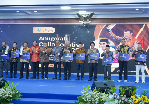 Universitas Muhammadiyah Purwokerto (UMP) mengukir prestasi gemilang dengan menerima penghargaan Collaborative Award Jawa Tengah Tahun 2026.