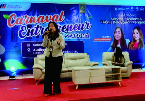 Carnaval Entrepreneur bertema Service Excellent dan Teknis Pelayanan Pengaduan yang berlangsung di Auditorium Politeknik Madyathika Purbalingga