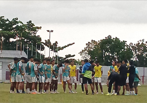 Skuat Persibangga Purbalingga kembali merumput guna memulai persiapan intensif menghadapi putaran nasional Liga 4. Skuat Persibangga Purbalingga kembali merumput guna memulai persiapan intensif menghadapi putaran nasional Liga 4.