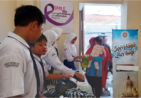 SPENDAGA Berbagi  melibatkan seluruh warga sekolah, mulai dari peserta didik kelas VII hingga IX, serta guru dan karyawan untuk mengumpulkan bantuan bahan pokok dan sayuran demi membantu sesama.